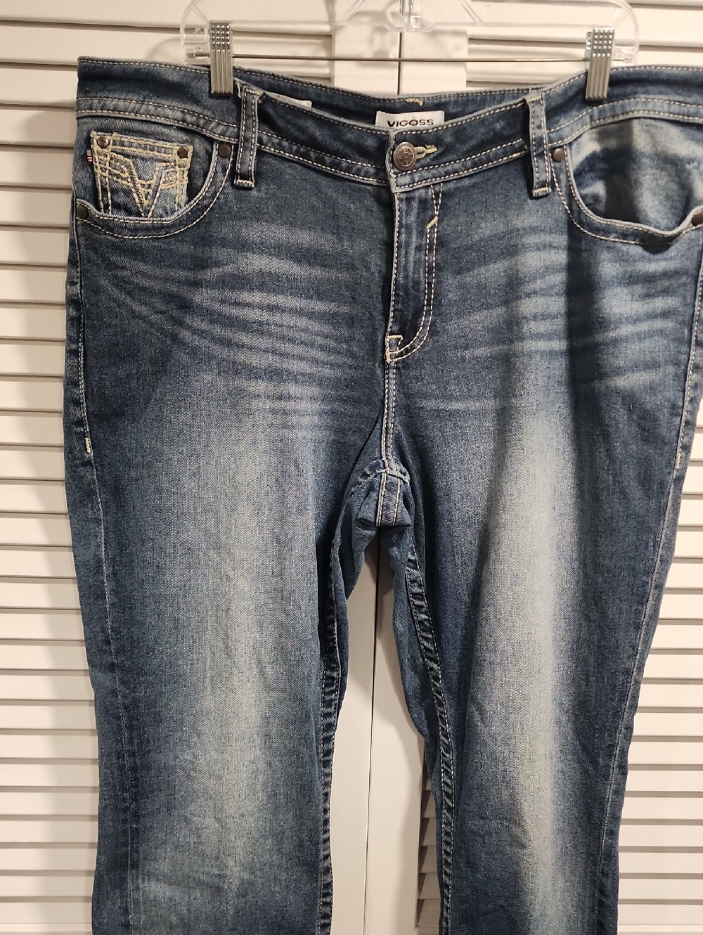 Vigoss Medium Wash Women's Stretch Jeans in Blue